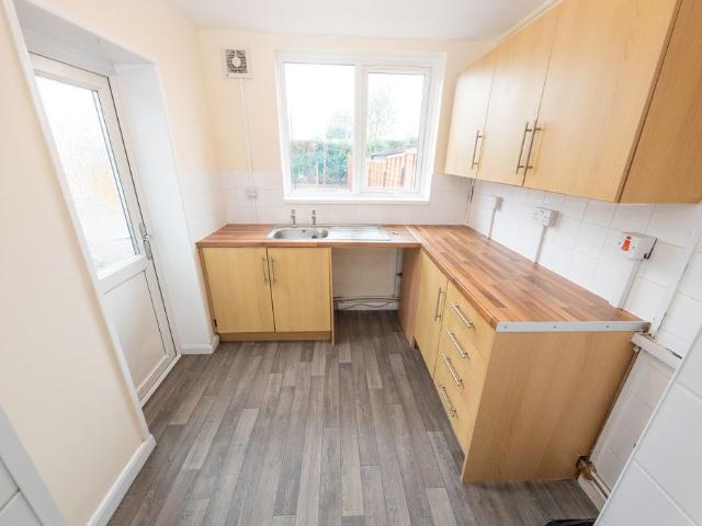 Hilsea Crescent, Portsmouth PO2, 3 bed terraced house to rent, £1,450 pcm | PrimeLocation
