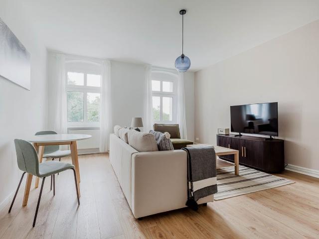 Hip Kreuzberg 1BR, Fully Furnished + Kitchen, Berlin Amsterdam Apartments for Rent