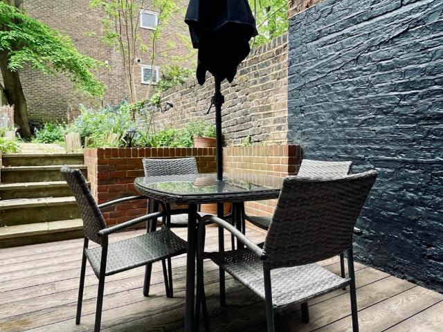 Hip Notting Hill Garden Retreat