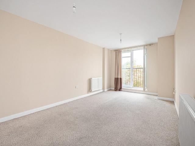 Hippisley Court, Worton Road, Isleworth TW7, 2 bed flat to rent, £1,750 pcm | PrimeLocation