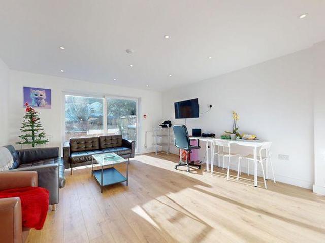 Hirwain Street, Cardiff CF24 6 bed terraced house to rent £3,750 pcm £865 pw