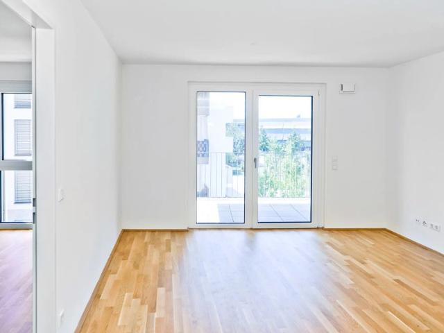 HIRSCHFELD – Attraktive 2 Zimmer Wohnung mit Balkon