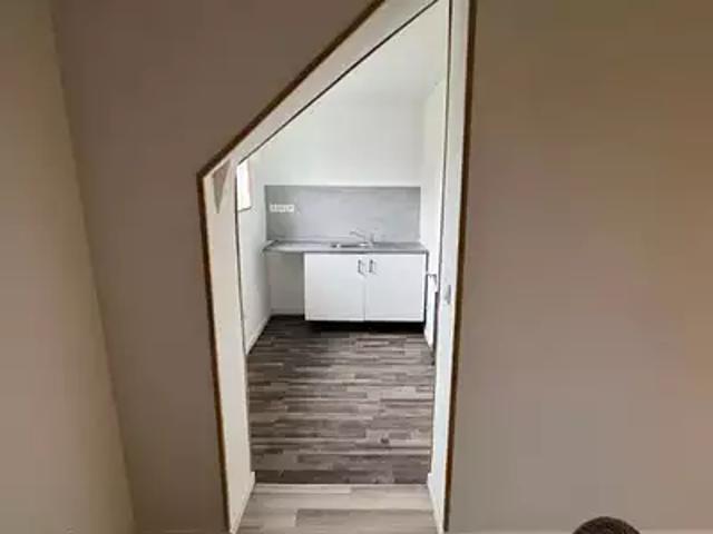 Hirson 02500 Location appartement 2 pièces t2 au dernier étage