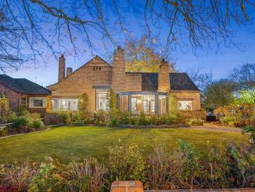 History Marries Modern Extension & Convenience on Iconic Wendouree Parade