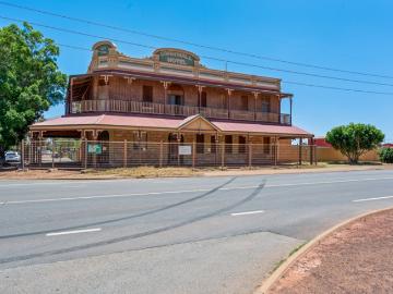 History awaits you at the Cornwall Hotel
