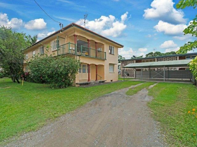 HISTORIC 2 BEDROOM UNIT