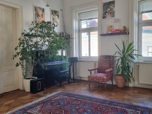Historic building very central, quiet, renovated, Vienna Amsterdam Apartments for Rent
