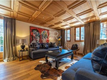 Historic chalet in the heart of the village