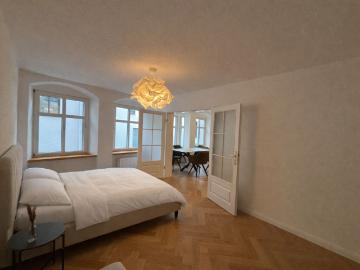 Historic charm meets modern luxury – live in the heart of the city