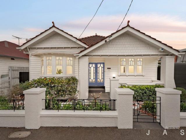 Historic Charm, Modern Ease, Superb Location
