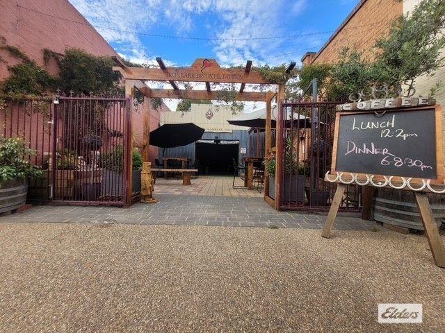 Historic Chiltern Freehold Opportunity