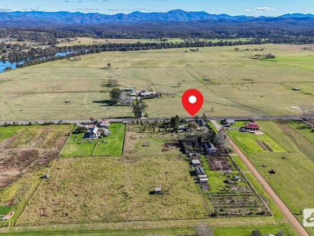 Historic Country Lifestyle on 2.25 Acres Minutes from Moruya CBD
