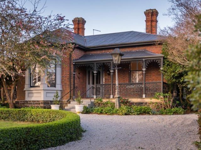 Historic Highgate c 1884