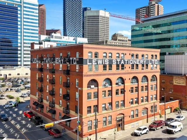 Historic Lewis Lofts — 1 Bedroom Loft