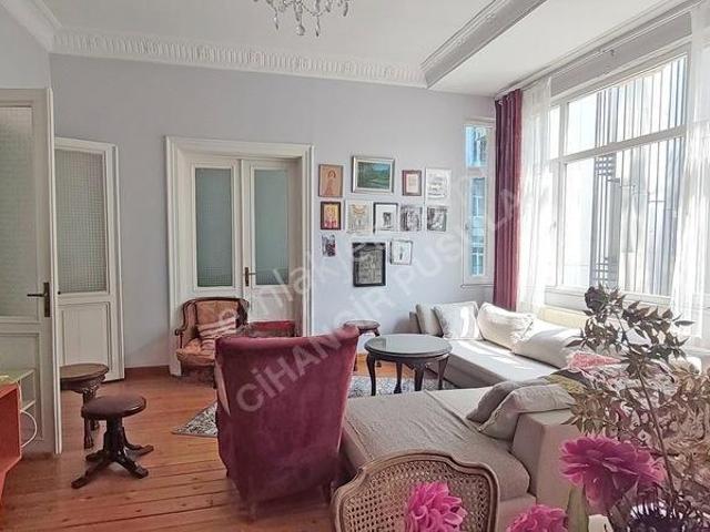 Historic Pera Apartment 5+1 High Ceilings & Full Furnished