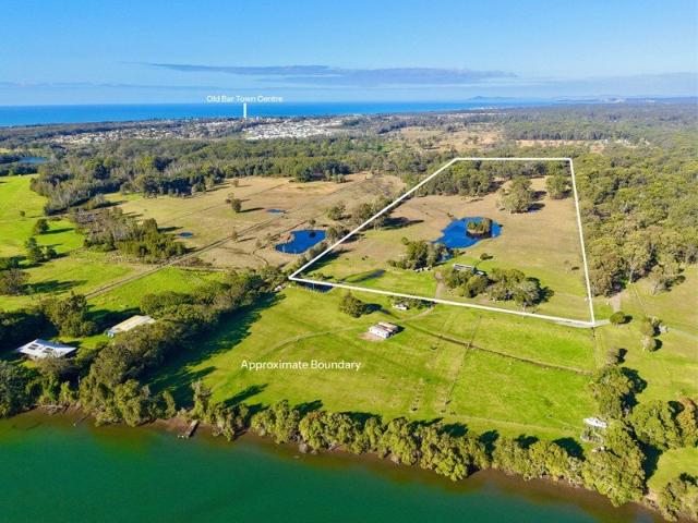Historic Rural Holding with Outstanding Infrastructure on 15.65Ha