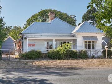 Historic Smeaton Residence on 4,000m² Approx Opportunity Awaits