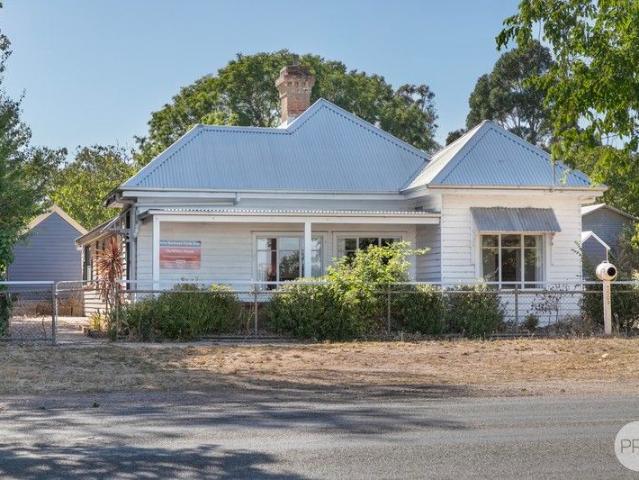 Historic Smeaton Residence on 4,000m² Approx Opportunity Awaits