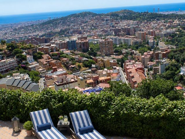 Histórica finca mediterránea sobre Barcelona | Santuario privado con vistas al mar