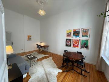 Historical Altbau Flat in Mitte Tiergarten – 66 m² | Fully Furnished