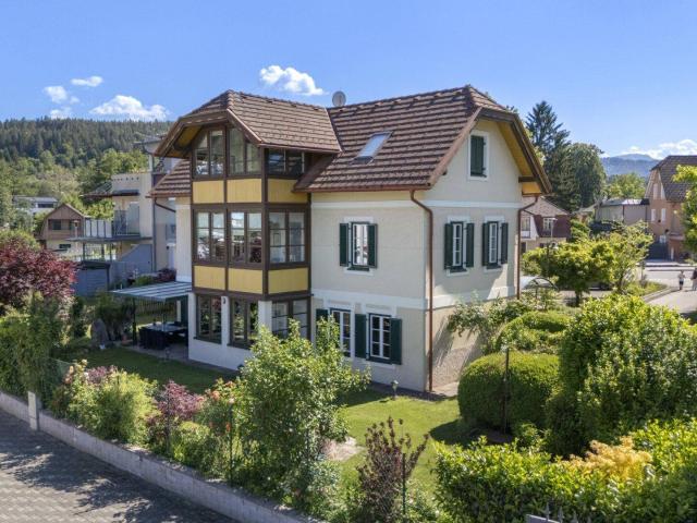 Historische Villa mit Seeblick in Bestlage von Reifnitz am Wörthersee