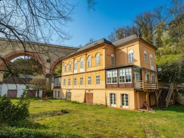 Historische Biedermaier Villa in Baden Villa Fröhlich mit Baubescheid