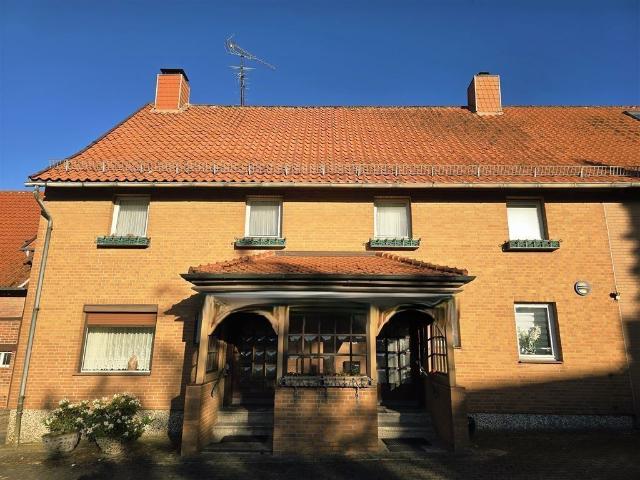 Historische Fachwerkgebäude mit vielseitigen Nutzungsmöglichkeiten