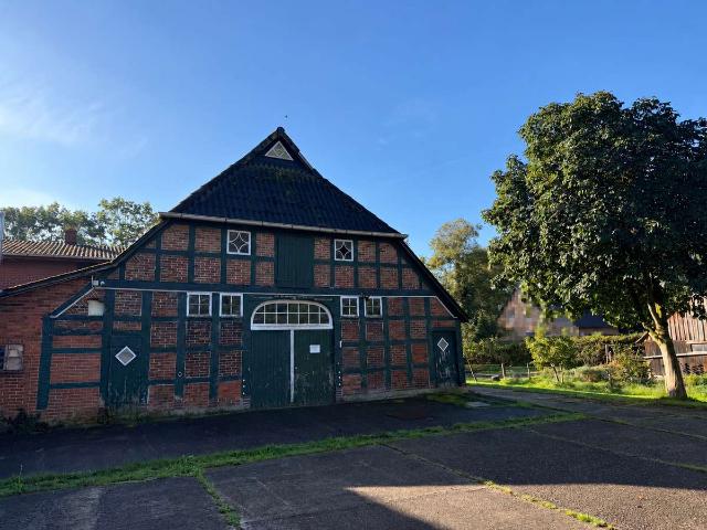 Historische Hofstelle in Wüsting – großzügig wohnen und stadtnah auf dem Land!