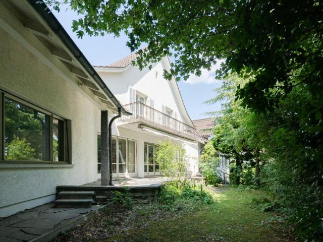 Historische Landhausvilla in ruhiger Lage