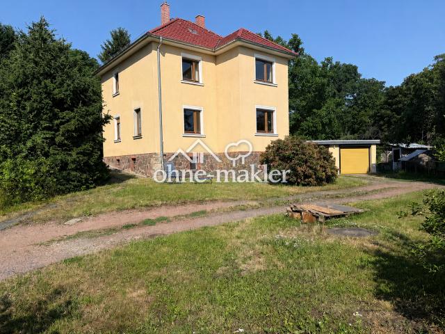 Historische Stadtvilla mit Charme auf großzügigem Grundstück in idyllischer Alleinlage