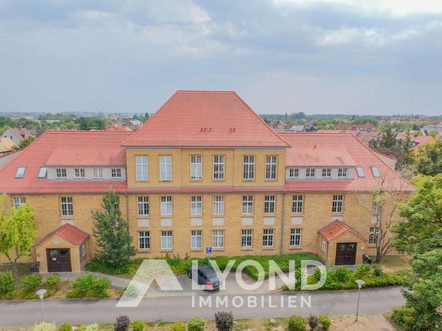 Historischer Charme & moderner Komfort – Bezugsfreie Zweiraumwohnung mit Terrasse in Wolfen