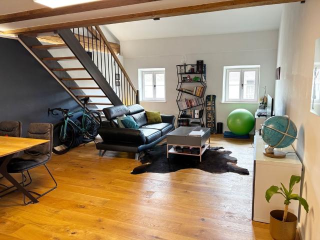 Historischer Charme & modernes Wohngefühl: 3 Zimmer Wohnung mit Terrasse