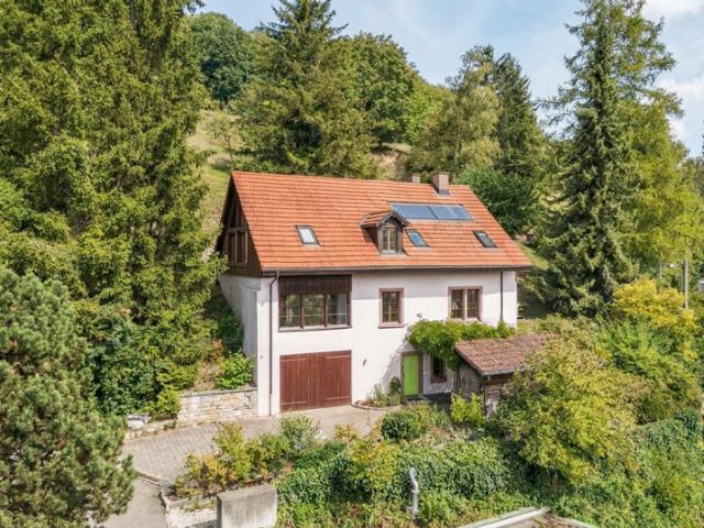 HISTORISCHER CHARME AN HANGLAGE MIT 3'471 M² GRUNDSTÜCKSFLÄCHE