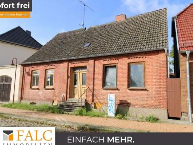Historischer Charme sucht Visionäre: Entkerntes Stadthaus nah am Wismarer Umland