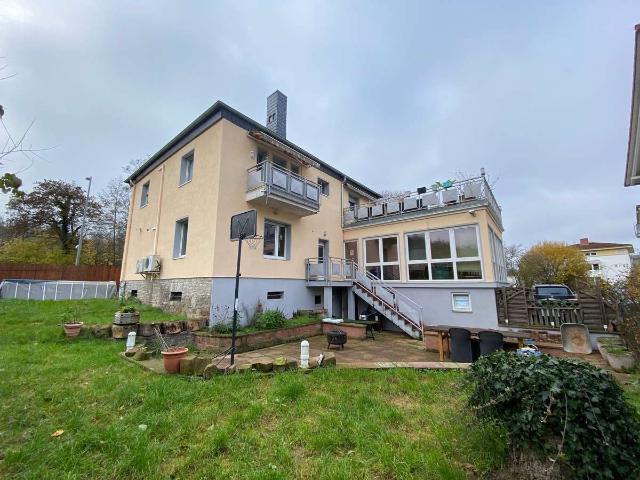 Historischer Charme trifft Moderne: Einzigartige 176 qm Maisonette