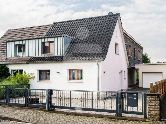 Historischer Charme trifft Moderne Ihre Traum Doppelhaushälfte in Leverkusen Schlebusch!