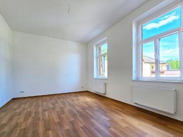 Historischer Charme trifft modernen Komfort 2 Zimmer mit Lift, Stellplatz & Naturidylle