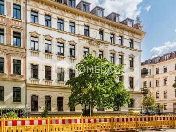 Historischer Altbau mit Flair: 4 Zimmer Wohnung mit Balkon in bester Lage von Reudnitz