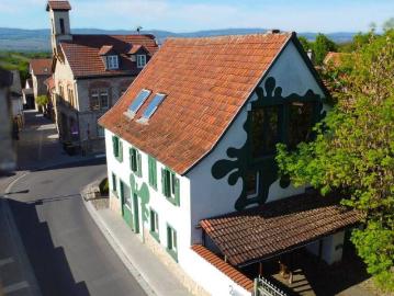 Historisches 1 2 Familienhaus mit Anbau und Innenhof sanierungsbedürftig mit Entwicklungspotential