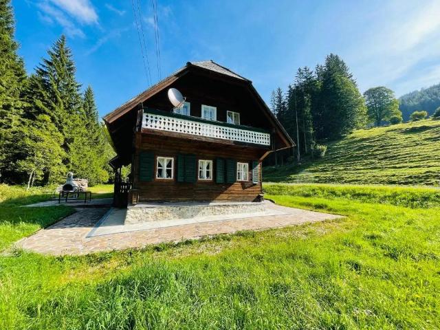 Historisches Chalet anno 1794 – 1.344 m² Eigengrund mit Naturbach