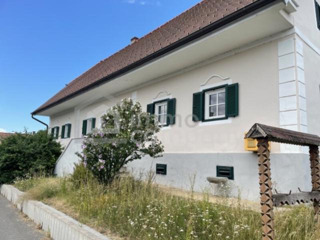 Historisches Anwesen mit rund 8.170 m² Bauland Dorfgebiet * Raum für Wohnen, Geschichte und neue Ideen