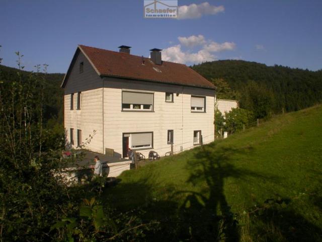 Historisches Anwesen mit Wald, Weiden und einzigartiger Aussichtslage