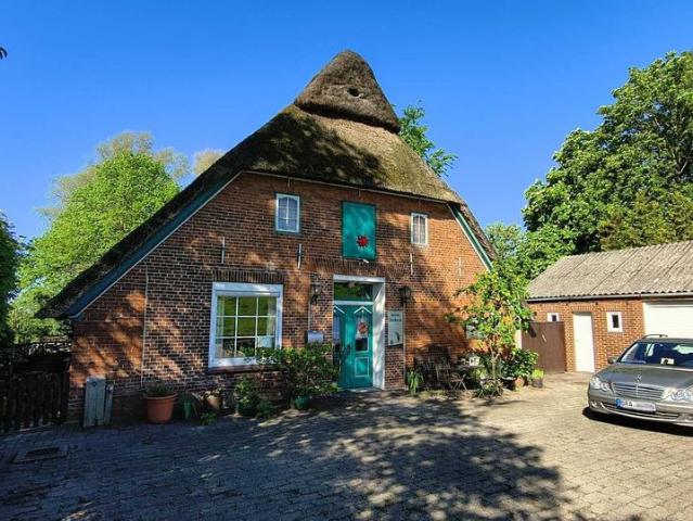 Historisches Bauernhaus unter Reet, am Deich, 5 Zi 130m² 2149m²