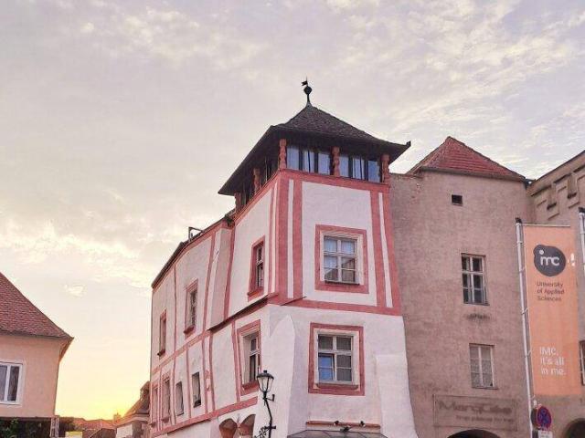 Historisches Baujuwel in der Kremser Altstadt Sgraffitohaus aus dem 15. Jahrhundert