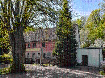 Historisches, denkmalgeschütztes Gaststättenanwesen auf großzügigem Grundstück mit Entwicklungspotenzial!