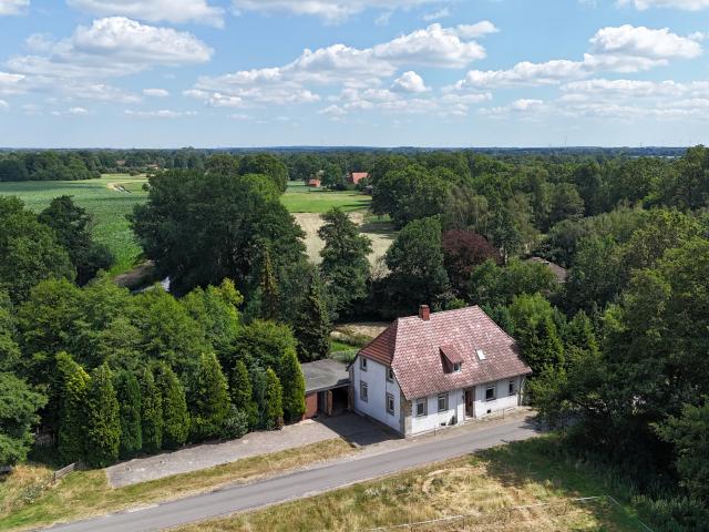 Historisches Einfamilienhaus mit großem Grundstück und viel Potenzial