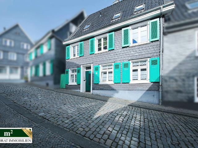 Historisches Fachwerkhaus in Bestlage direkt am Gräfrather Marktplatz