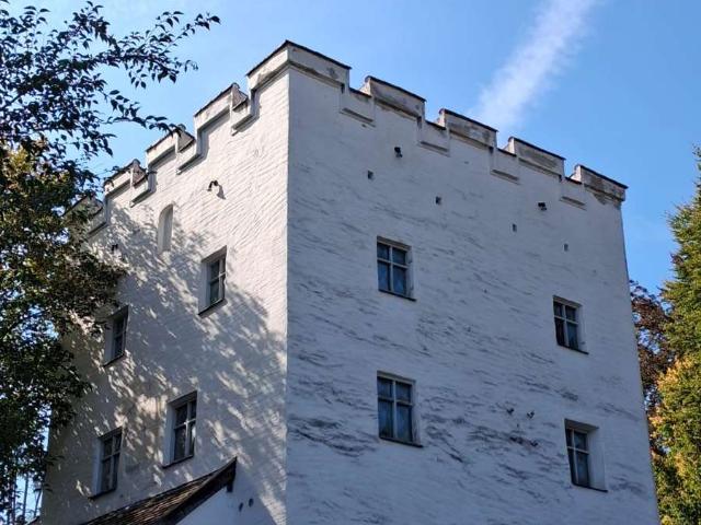 Historisches Juwel: Der Pfendterturm Bj. 1415 in zentraler Altstadtlage von Wasserburg am Inn