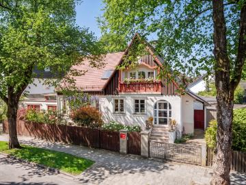 Historisches Juwel von 1913 an der Blutenburg mit Pool und Atelierhaus