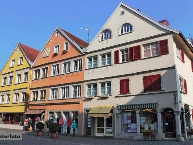 Historisches Mehrfamilienhaus mit 9 Wohnungen und Gewerbeeinheit